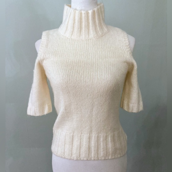 Express Winter Winter White Cold Shoulder Sweater - Picture 1 of 8